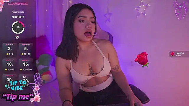 Snapshot of emma_soffia_ chatting on February 2025 07:13:01 PM emma soffia  online show from February 2025 07:13:01 PM