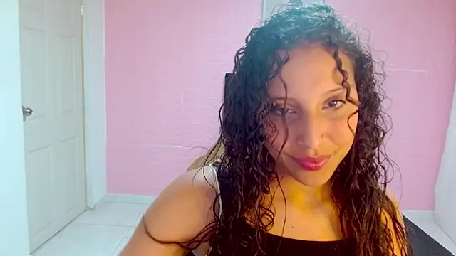 DULCE1609 online show from March 2025 08:00:02 PM