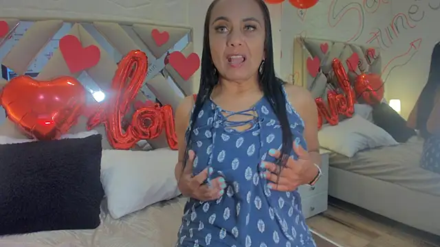 Snapshot of raquell_moore chatting on February 2025 04:10:02 PM raquell moore online show from February 2025 04:10:02 PM