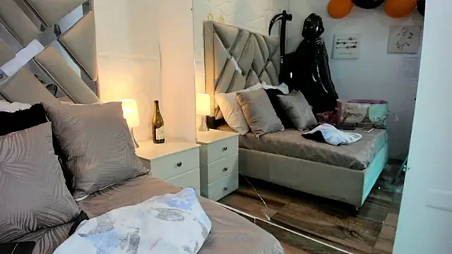 Snapshot of raquell_moore chatting on November 2025 05:03:01 PM raquell moore online show from November 2025 05:03:01 PM