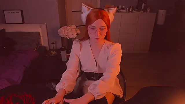 foxy jpg online show from November 2025 10:15:01 PM