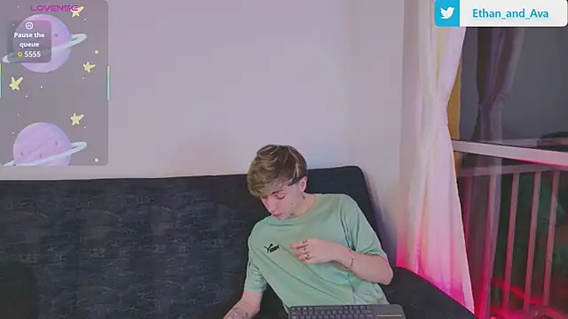 ethan and ava online show from October 2025 02:52:01 AM