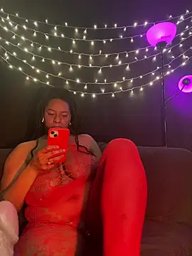 Snapshot of xoxoHotCoCo chatting on January 2026 10:26:01 PM xoxoHotCoCo online show from January 2026 10:26:01 PM