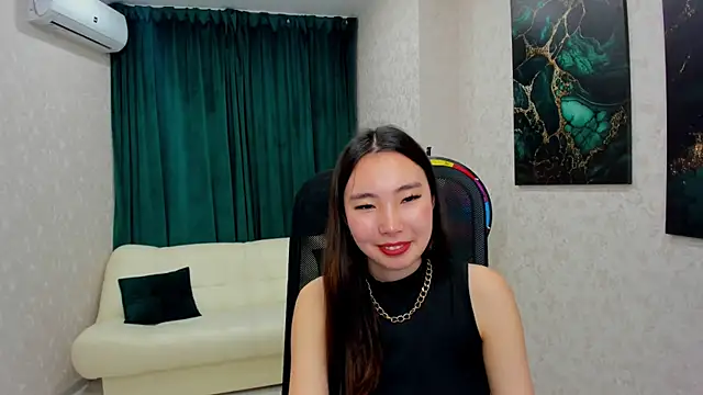 AnnaReyla online show from March 2025 02:12:01 PM