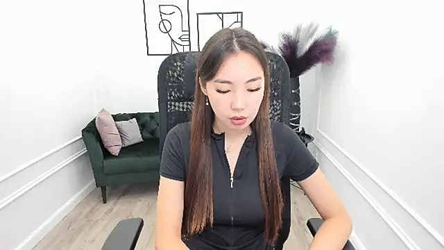 AnnaReyla online show from September 2025 11:44:01 AM