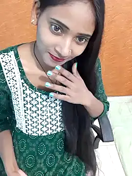 Snapshot of Divya-2007 chatting on January 2025 01:52:01 PM Divya-2007 online show from January 2025 01:52:01 PM