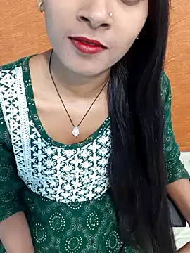 Snapshot of Divya-2007 chatting on January 2025 05:30:01 PM Divya-2007 online show from January 2025 05:30:01 PM