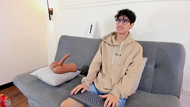 Cum hunters online show from December 2025 02:49:01 AM