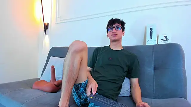 Cum hunters online show from December 2025 03:13:01 AM