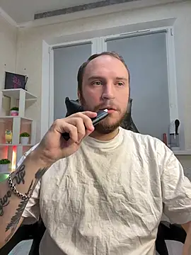 Snapshot of _XxX-XxX_ chatting on March 2025 09:35:01 PM XxX-XxX online show from March 2025 09:35:01 PM