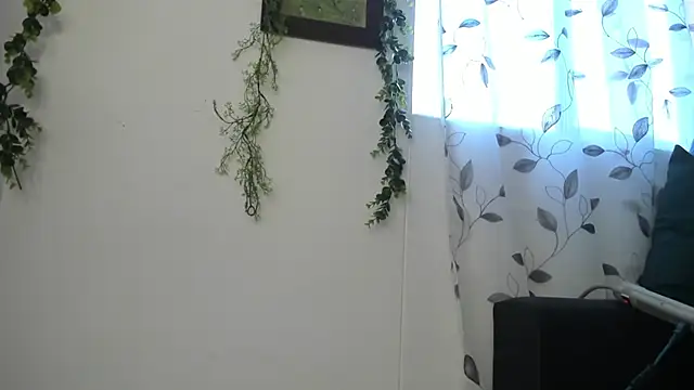 Sophiaa Gomez online show from December 2025 11:37:01 AM