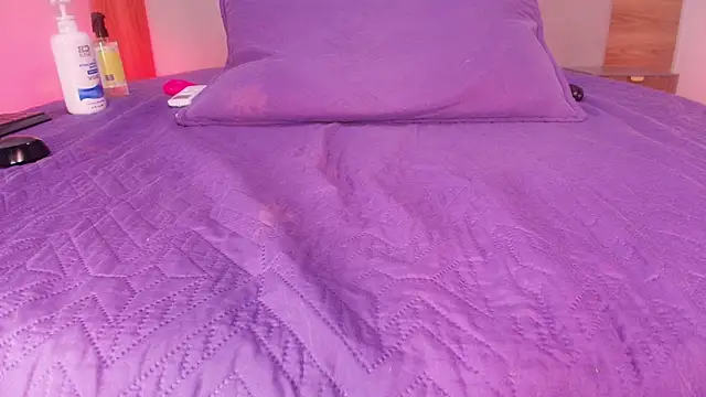 Auroraa miller online show from April 2026 07:45:01 AM