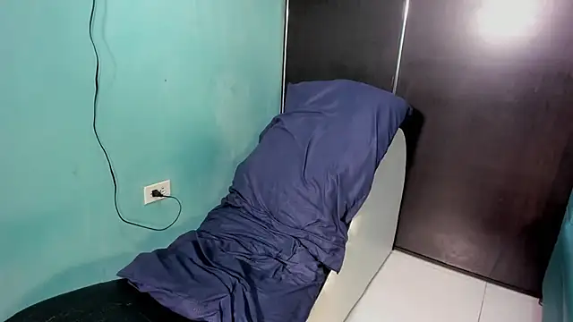 CoupleTwink12 online show from February 2025 10:47:02 PM