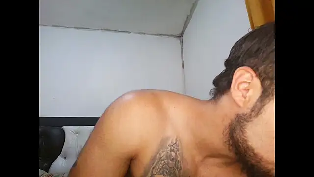 davidcr89 online show from February 2026 05:37:01 AM