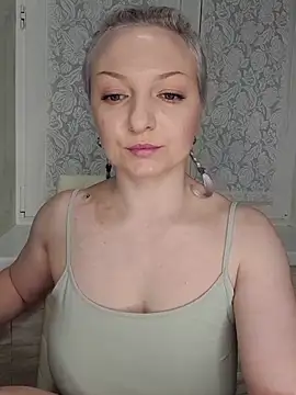 Anesteishen online show from December 2025 04:52:01 AM