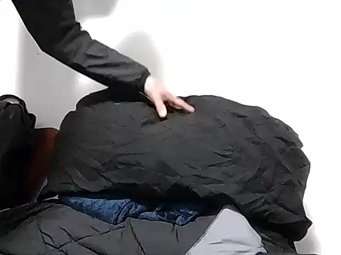 PerroDemonioHot online show from February 2026 09:10:01 PM