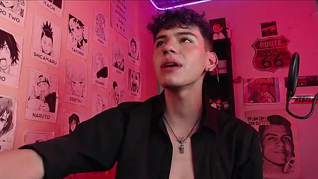 Snapshot of Mickey_Magic chatting on February 2025 07:31:02 PM Mickey Magic online show from February 2025 07:31:02 PM