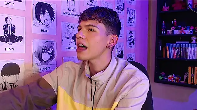 Snapshot of Mickey_Magic chatting on February 2025 09:26:02 PM Mickey Magic online show from February 2025 09:26:02 PM