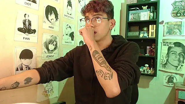 Snapshot of Mickey_Magic chatting on February 2025 10:10:01 AM Mickey Magic online show from February 2025 10:10:01 AM