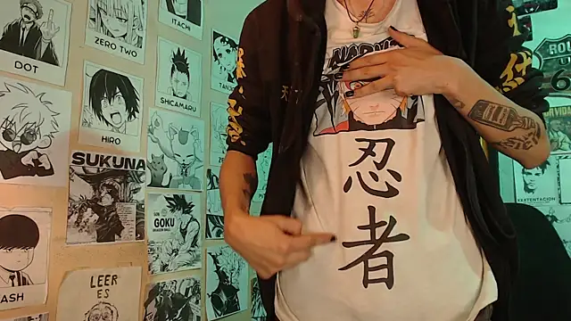 Snapshot of Mickey_Magic chatting on March 2025 05:42:01 AM Mickey Magic online show from March 2025 05:42:01 AM