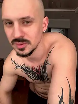 Snapshot of AssHunter4k chatting on January 2026 07:57:02 AM AssHunter4k online show from January 2026 07:57:02 AM