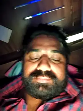 Snapshot of Raziv_komal143 chatting on February 2025 07:21:01 PM Raziv komal143 online show from February 2025 07:21:01 PM