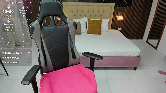 Lolly 18 online show from February 2025 03:26:01 PM