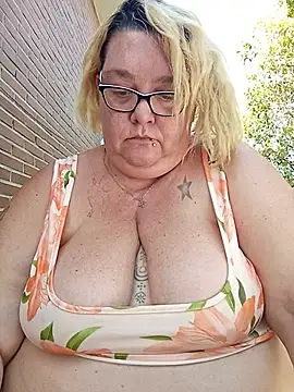 diosacurvy1984 online show from July 2026 04:20:01 PM