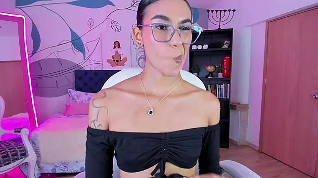Snapshot of Dana_Paula chatting on March 2026 01:44:01 PM Dana Paula online show from March 2026 01:44:01 PM