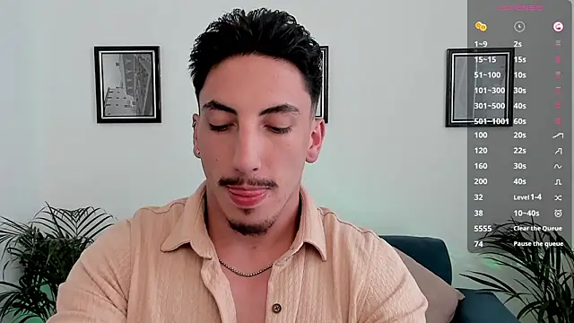 dylanspencer28 online show from March 2025 09:03:01 PM