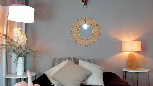 Snapshot of viviannehill_hot chatting on February 2025 11:23:02 PM viviannehill hot online show from February 2025 11:23:02 PM