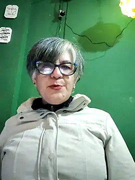 ilonna2025 online show from October 2025 09:07:02 AM