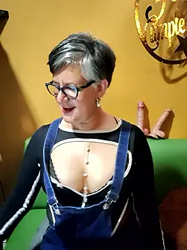 ilonna2025 online show from January 2026 09:52:01 PM