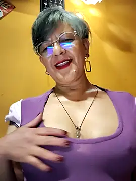 Snapshot of ilonna2025 chatting on July 2026 10:38:02 PM ilonna2025 online show from July 2026 10:38:02 PM