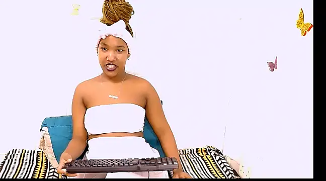 EroticSexyPrada online show from March 2025 11:07:01 AM