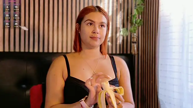 Snapshot of Sophie_new25 chatting on October 2025 12:15:01 PM Sophie new25 online show from October 2025 12:15:01 PM