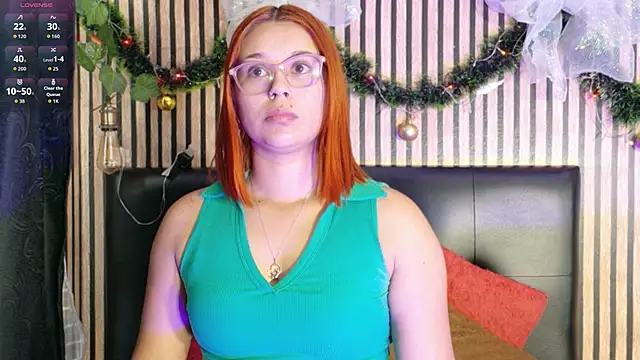 Snapshot of Sophie_new25 chatting on November 2025 12:49:02 PM Sophie new25 online show from November 2025 12:49:02 PM