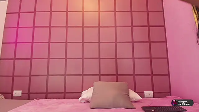 LissMonroe online show from October 2025 10:56:02 AM