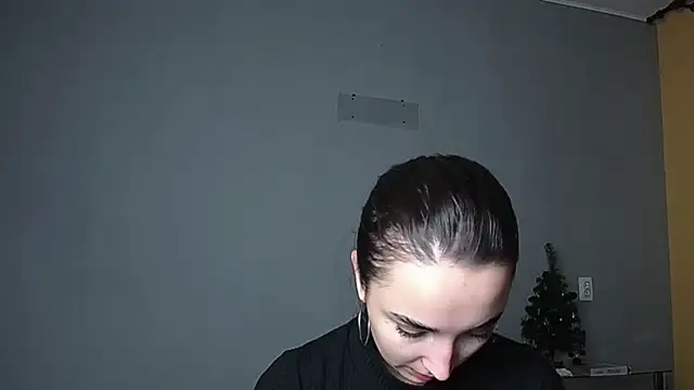 Eva Gloryy online show from January 2026 04:01:01 PM