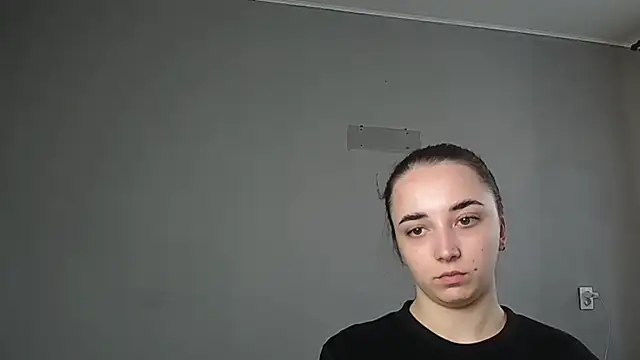 Eva Gloryy online show from April 2026 09:26:01 AM