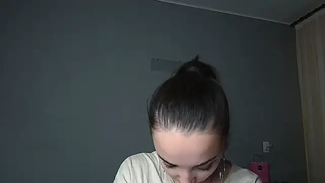 Snapshot of Eva_Gloryy chatting on June 2026 01:10:02 PM Eva Gloryy online show from June 2026 01:10:02 PM