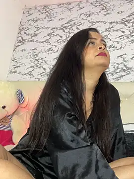 Lili  taylor online show from November 2025 10:53:02 PM