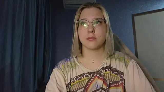 Snapshot of HotBrandyX chatting on November 2025 02:46:01 PM HotBrandyX online show from November 2025 02:46:01 PM