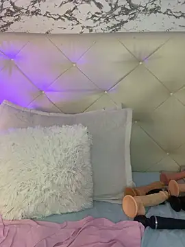 viktoria davis  online show from February 2025 02:27:01 AM