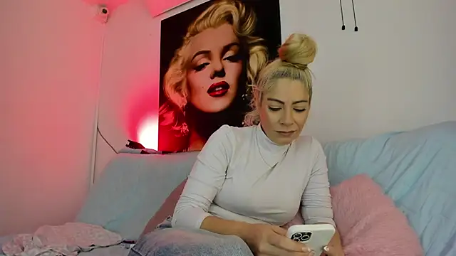 viktoria davis  online show from June 2026 12:08:02 AM