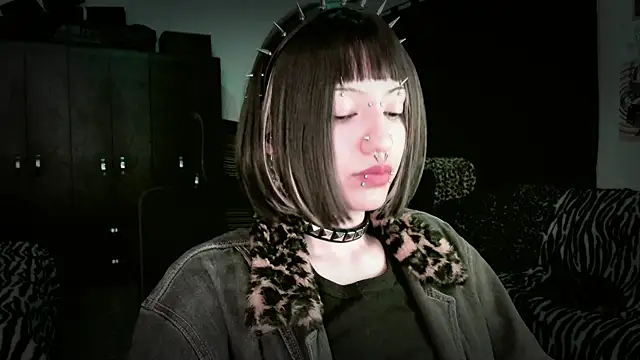 roxy toxic online show from May 2026 11:24:02 PM