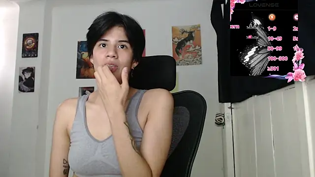 Snapshot of Dha_lia0 chatting on October 2025 09:33:01 PM Dha lia0 online show from October 2025 09:33:01 PM