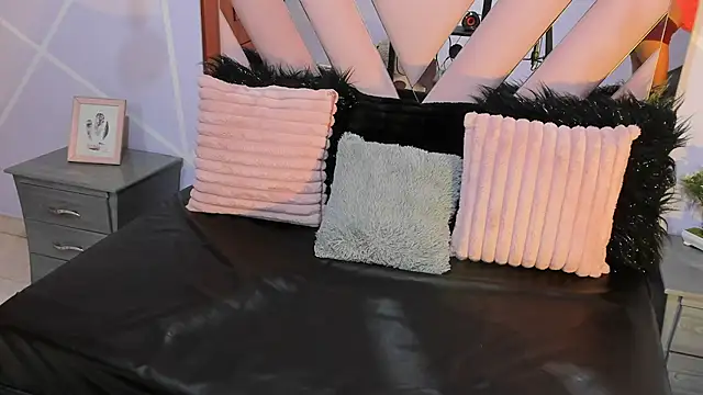 Gletty noa online show from March 2025 03:23:02 AM