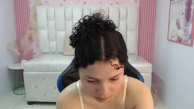 Snapshot of shalon_diaz_s chatting on November 2025 01:10:02 PM shalon diaz s online show from November 2025 01:10:02 PM