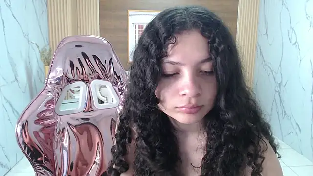 Snapshot of shalon_diaz_s chatting on November 2025 01:11:01 PM shalon diaz s online show from November 2025 01:11:01 PM